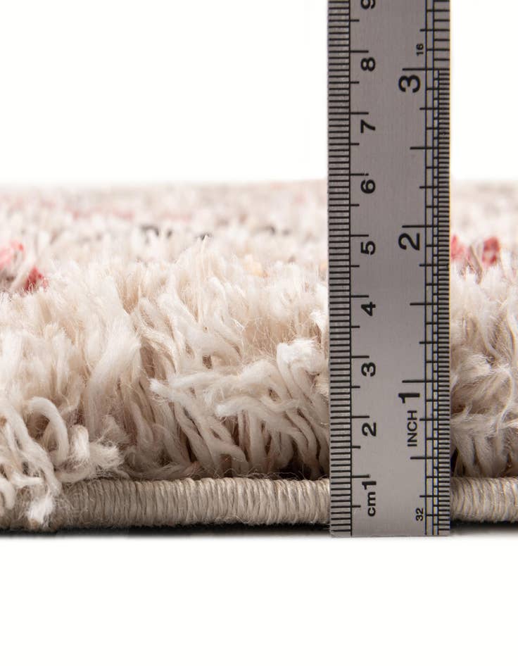 Detail image of 5' x 7' Morocco Rug