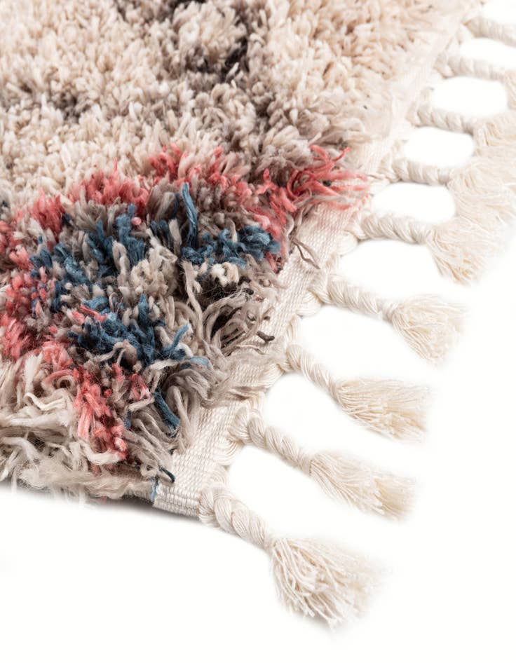 Detail image of 5' x 7' Morocco Rug