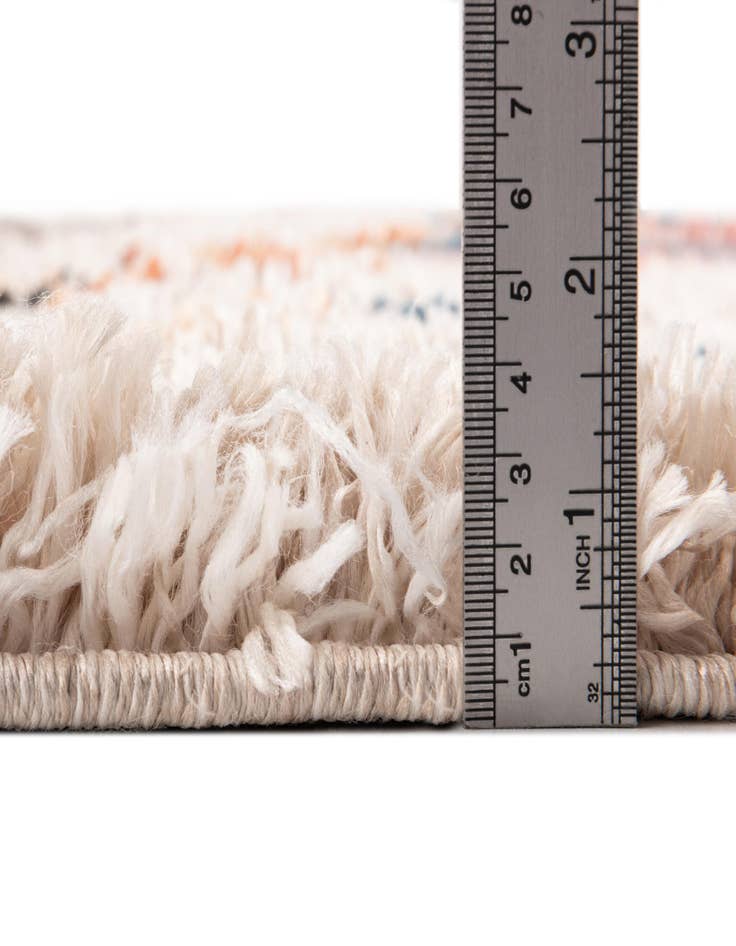 Detail image of 5' x 7' Morocco Rug