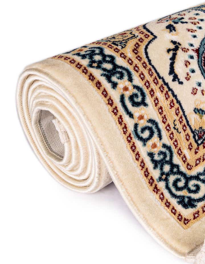 5' x 8' Nain Design Rug