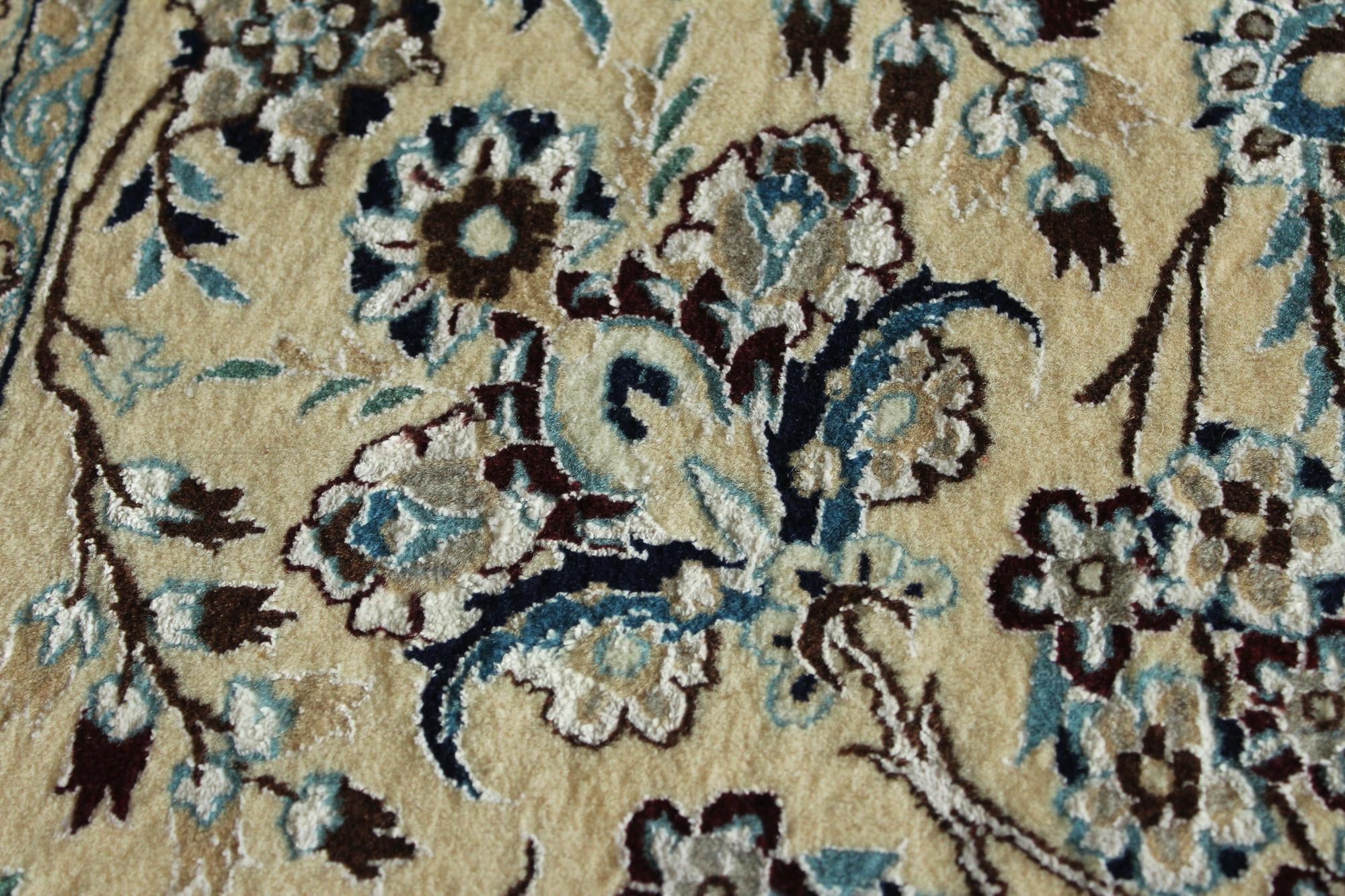 12' 9 x 15' 11 Hand Knotted Nain Persian Rug