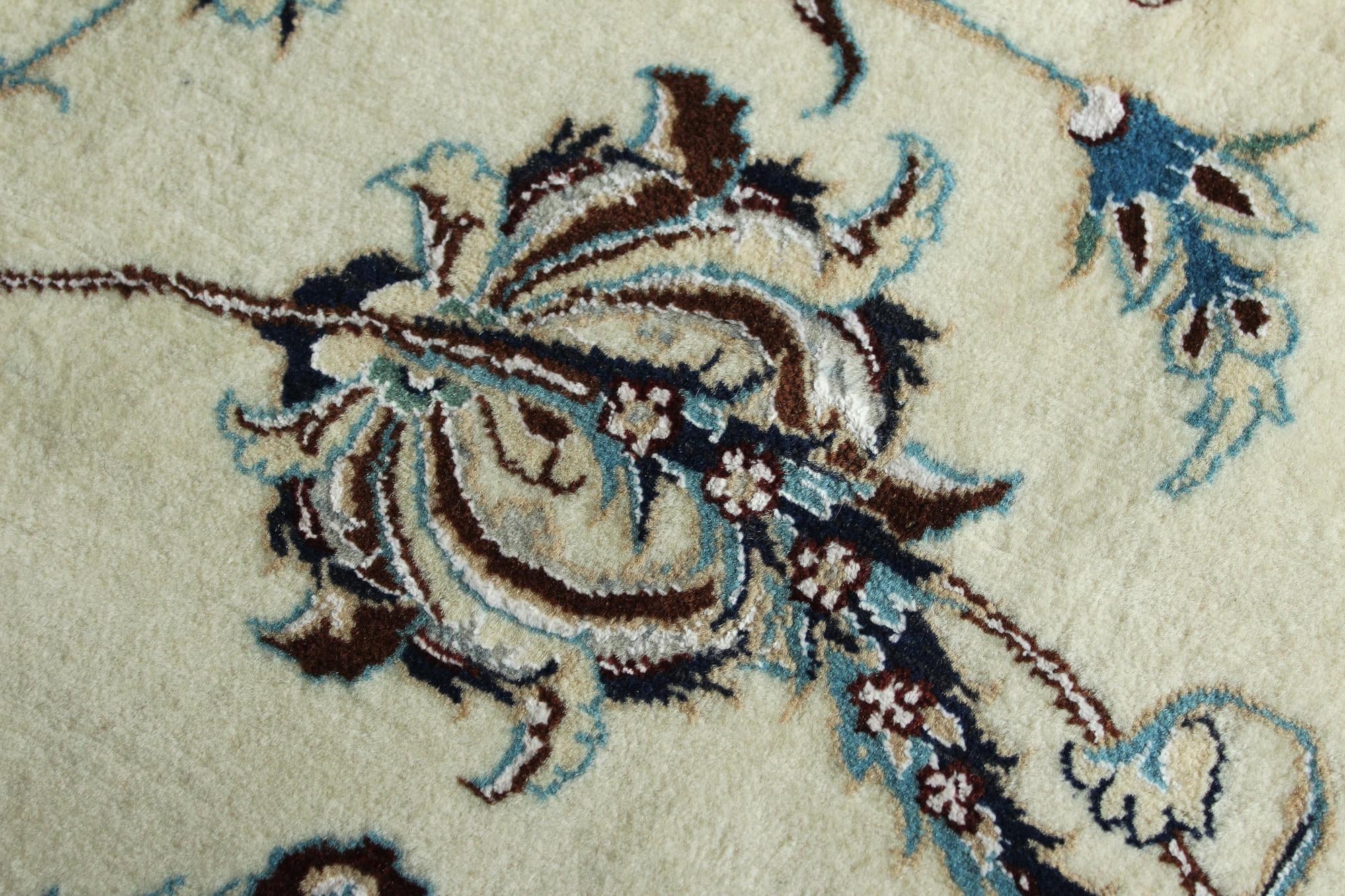 12' 9 x 15' 11 Hand Knotted Nain Persian Rug