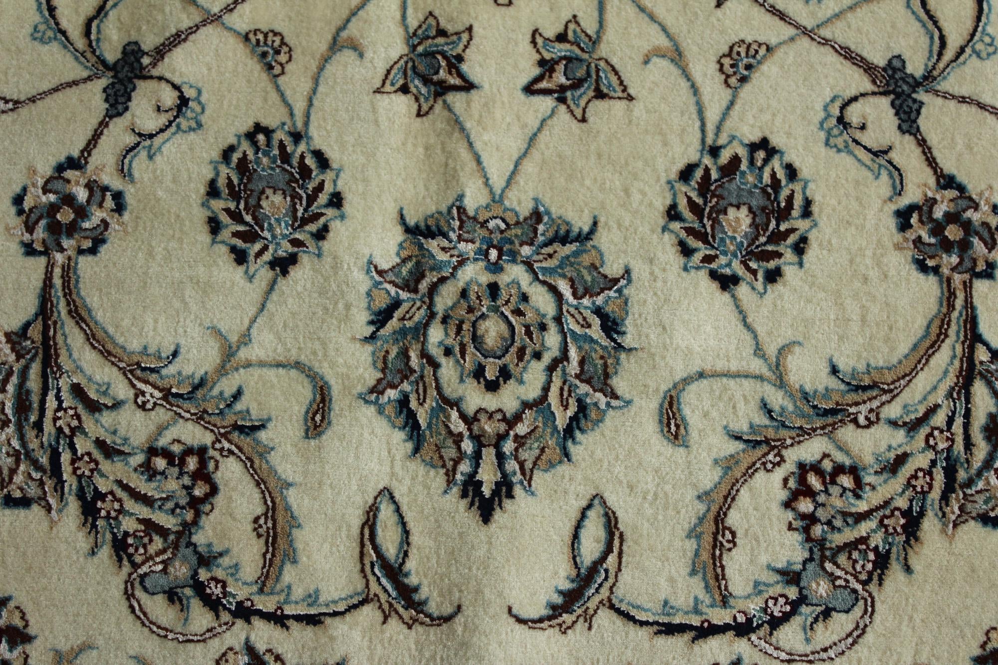 12' 9 x 15' 11 Hand Knotted Nain Persian Rug