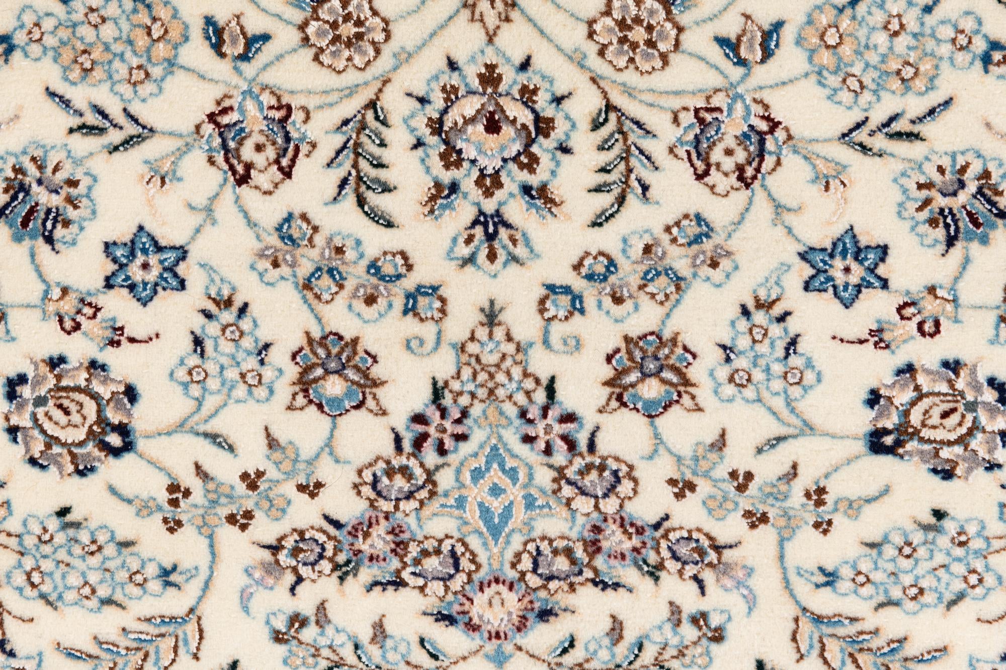 3' 5 x 5' Hand Knotted Nain Persian Rug