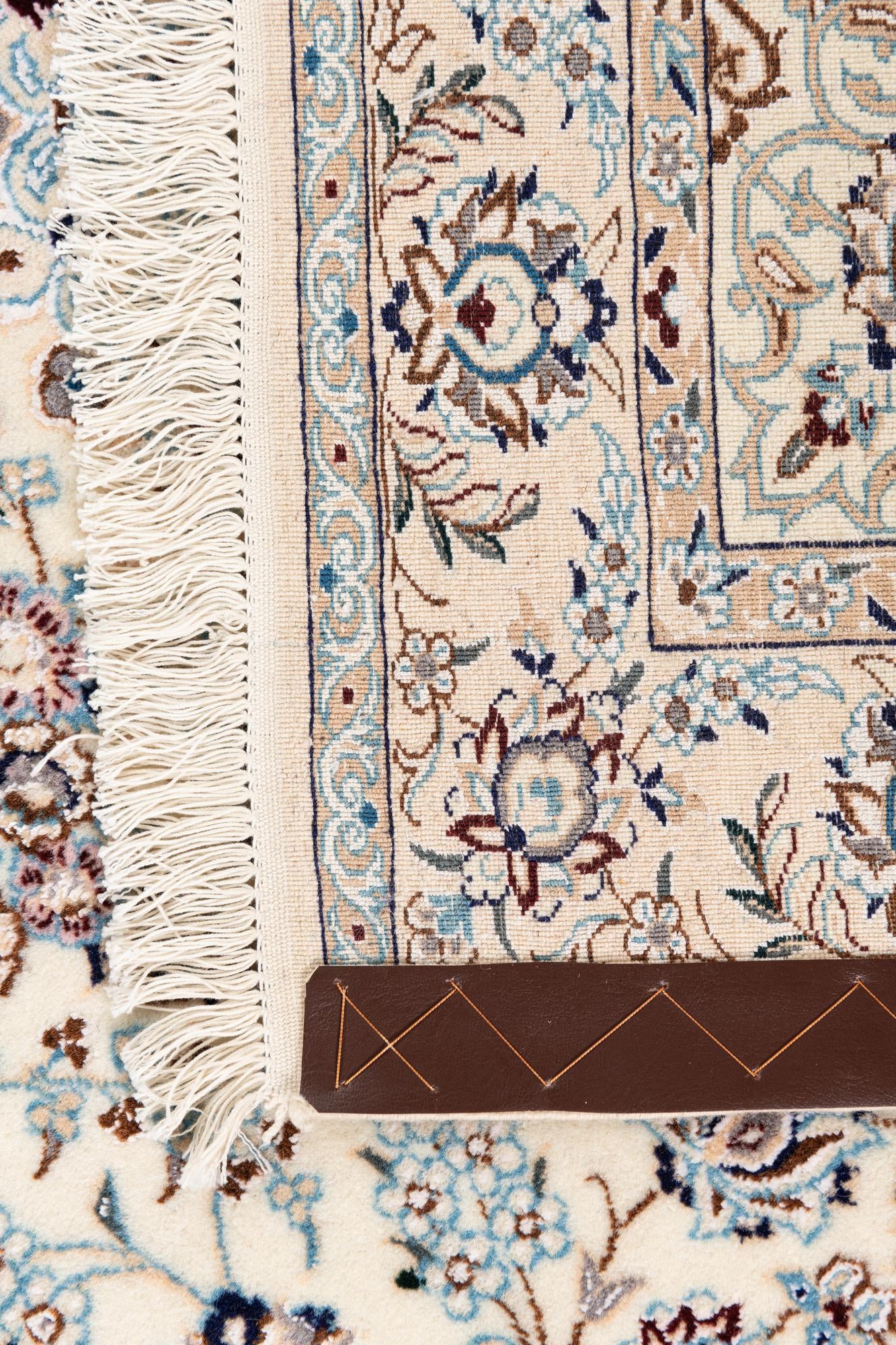 3' 5 x 5' Hand Knotted Nain Persian Rug