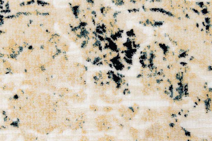2' 3 x 2' 7 Nain Rug