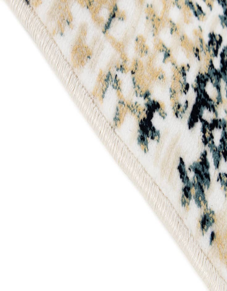 Detail image of 2' 2 x 2' 7 Nain Rug