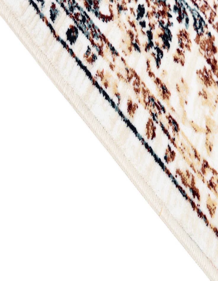 Detail image of 5' 3 x 7' 8 Nain Rug