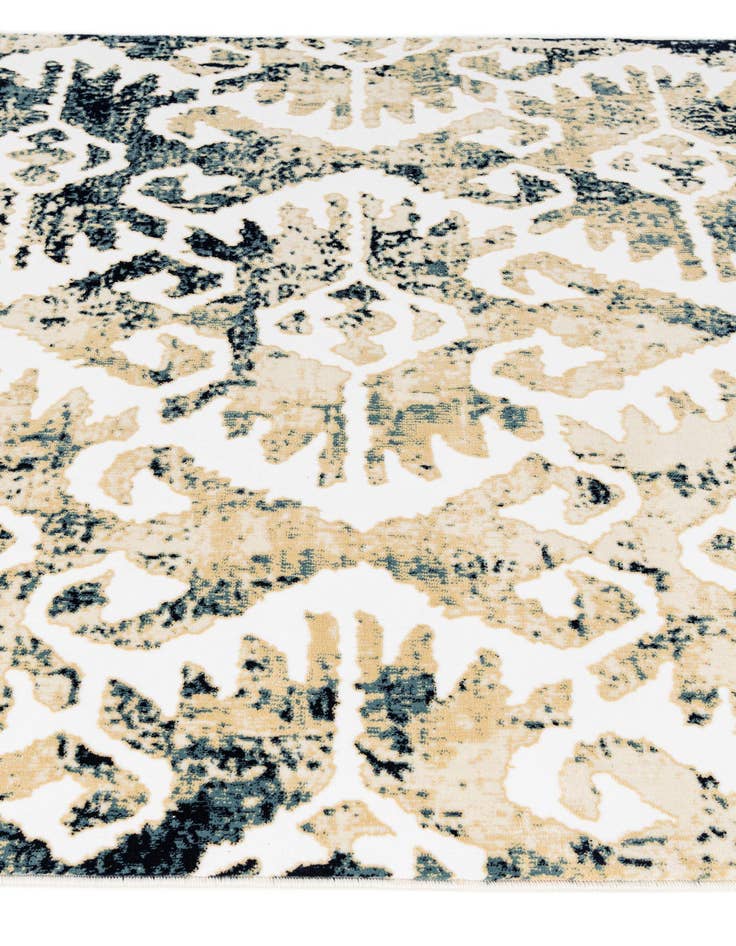 Detail image of 5' 3 x 7' 8 Nain Rug