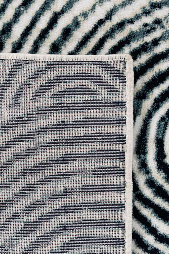 5' 2 x 7' 9 Nain Rug