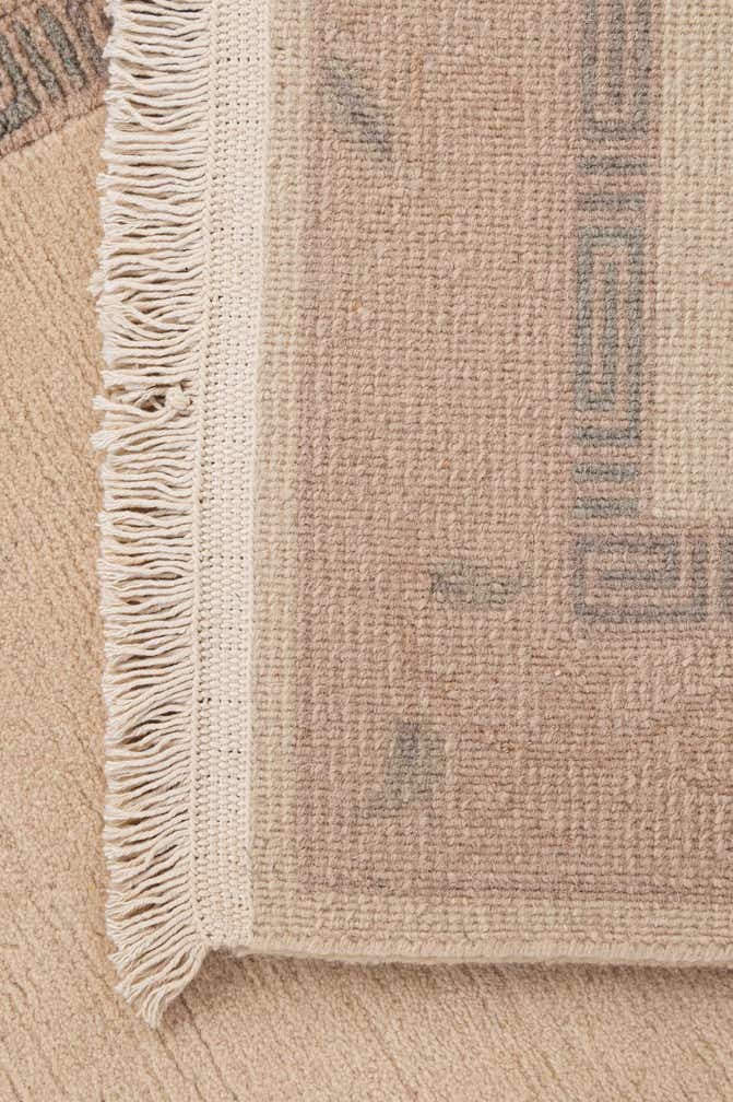 2' 5 x 4' 8 Hand Knotted Nepal Wool Rug