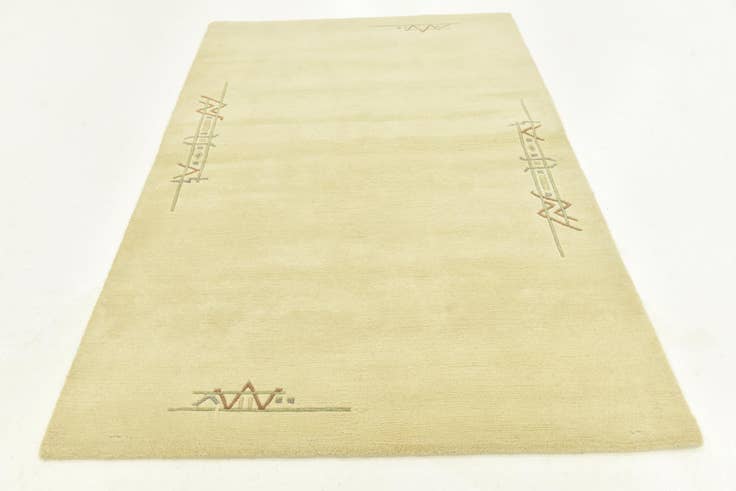 Detail image of 4' x 6' Hand Knotted Nepal Wool Rug