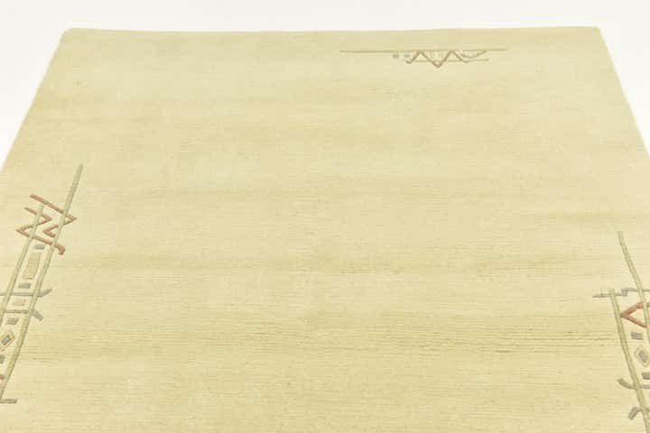 4' x 6' Hand Knotted Nepal Wool Rug