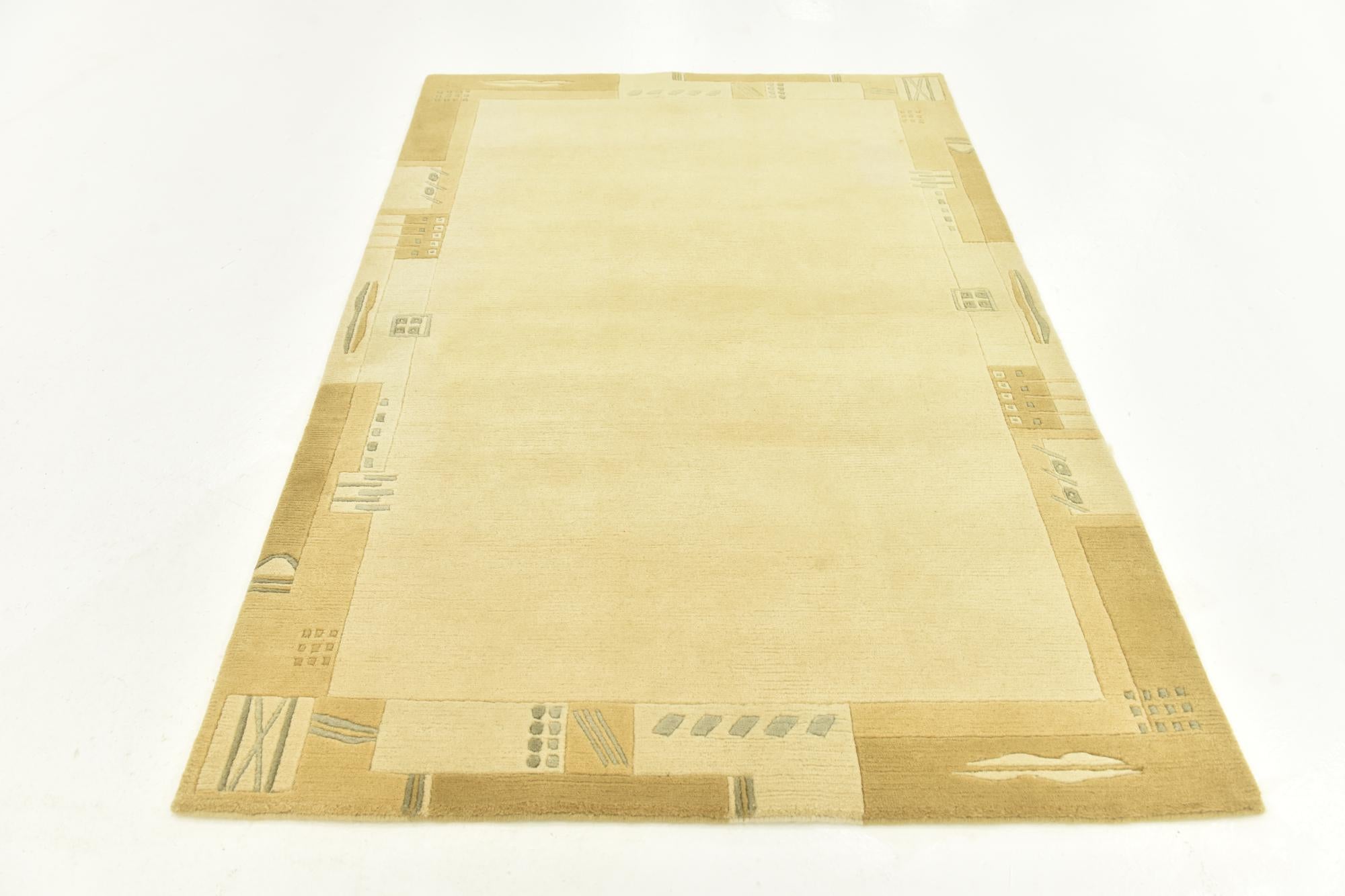4' x 5' 10 Hand Knotted Nepal Wool Rug