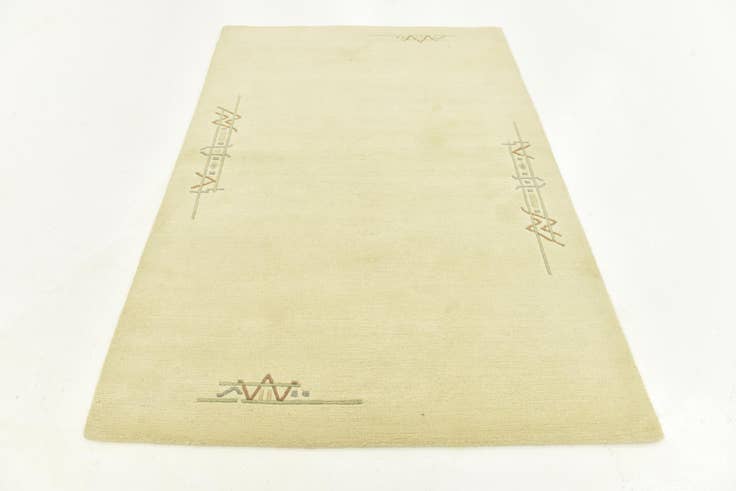 Detail image of 4' x 6' Hand Knotted Nepal Wool Rug