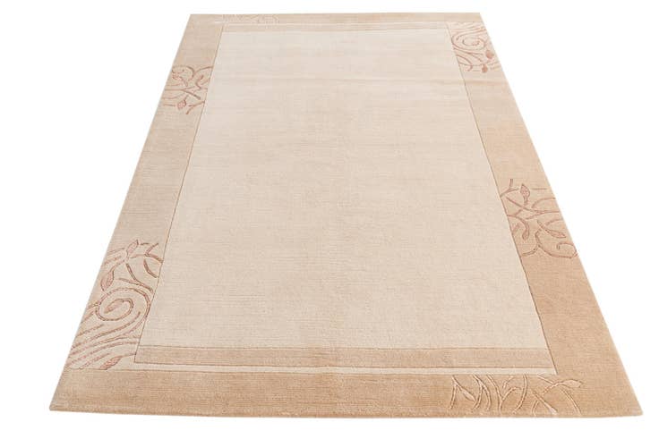 Detail image of 4' 9 x 6' 7 Hand Knotted Nepal Rug