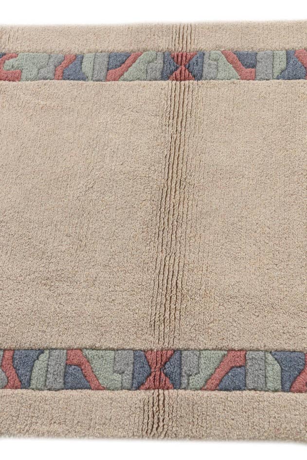 Detail image of 2' 7 x 4' 7 Hand Knotted Nepal Wool Rug