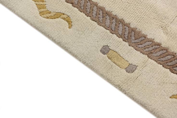 Detail image of 4' 9 x 7' Hand Knotted Nepal Wool Rug