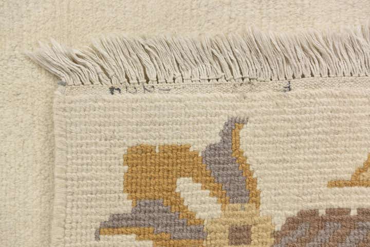 4' 9 x 7' Hand Knotted Nepal Wool Rug