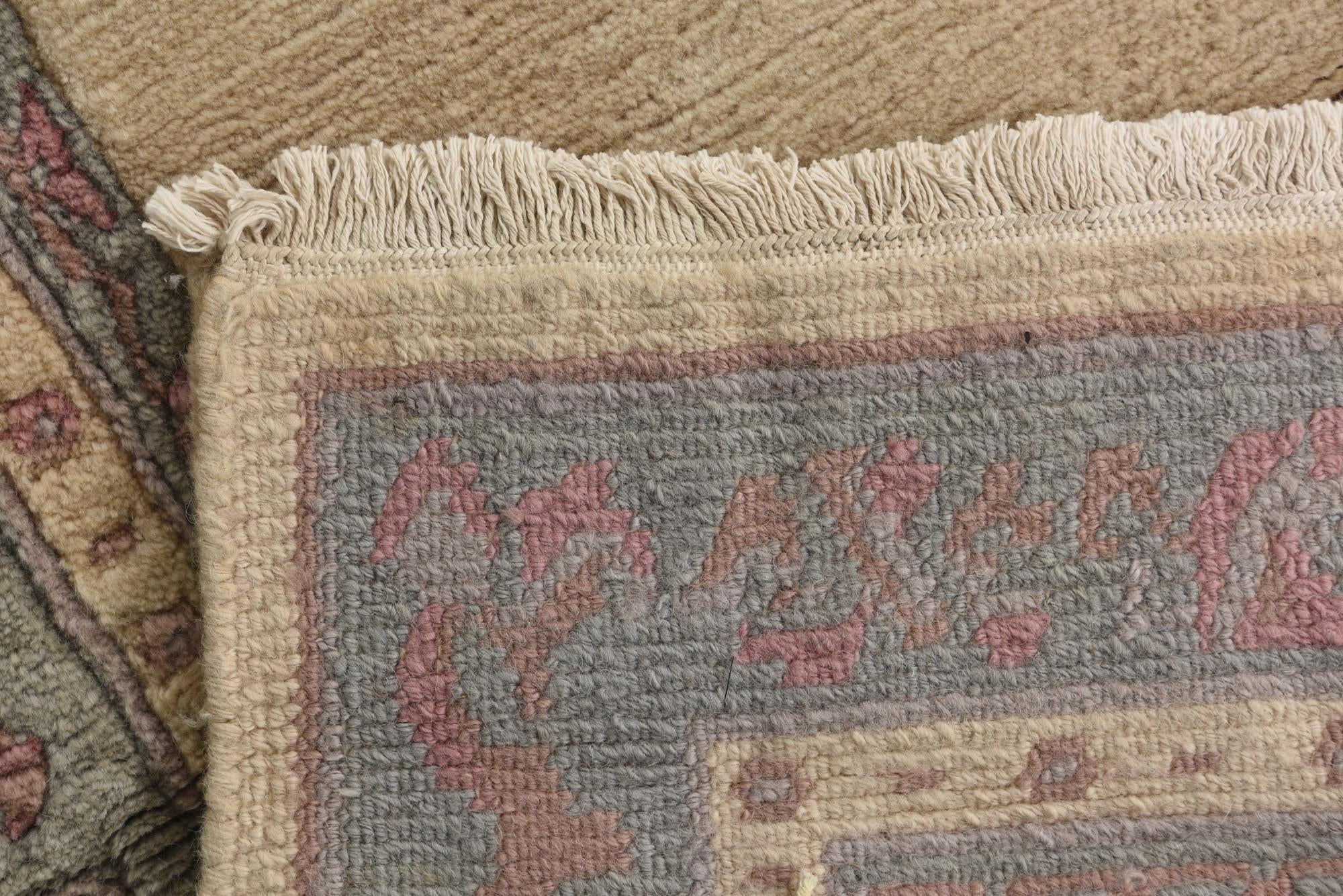 2' 7 x 4' 4 Hand Knotted Nepal Wool Rug