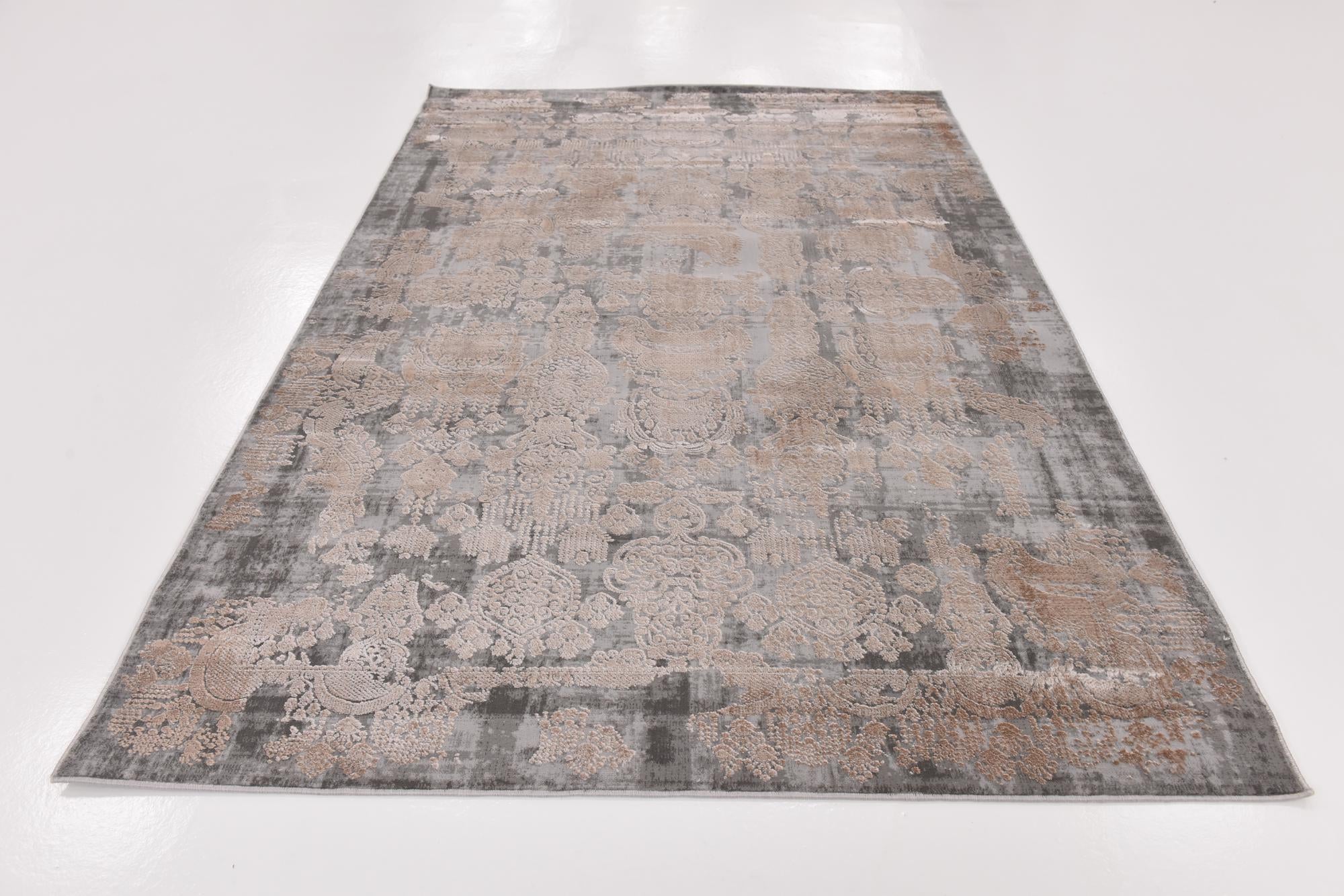 5' x 7' 8 New Vintage Rug