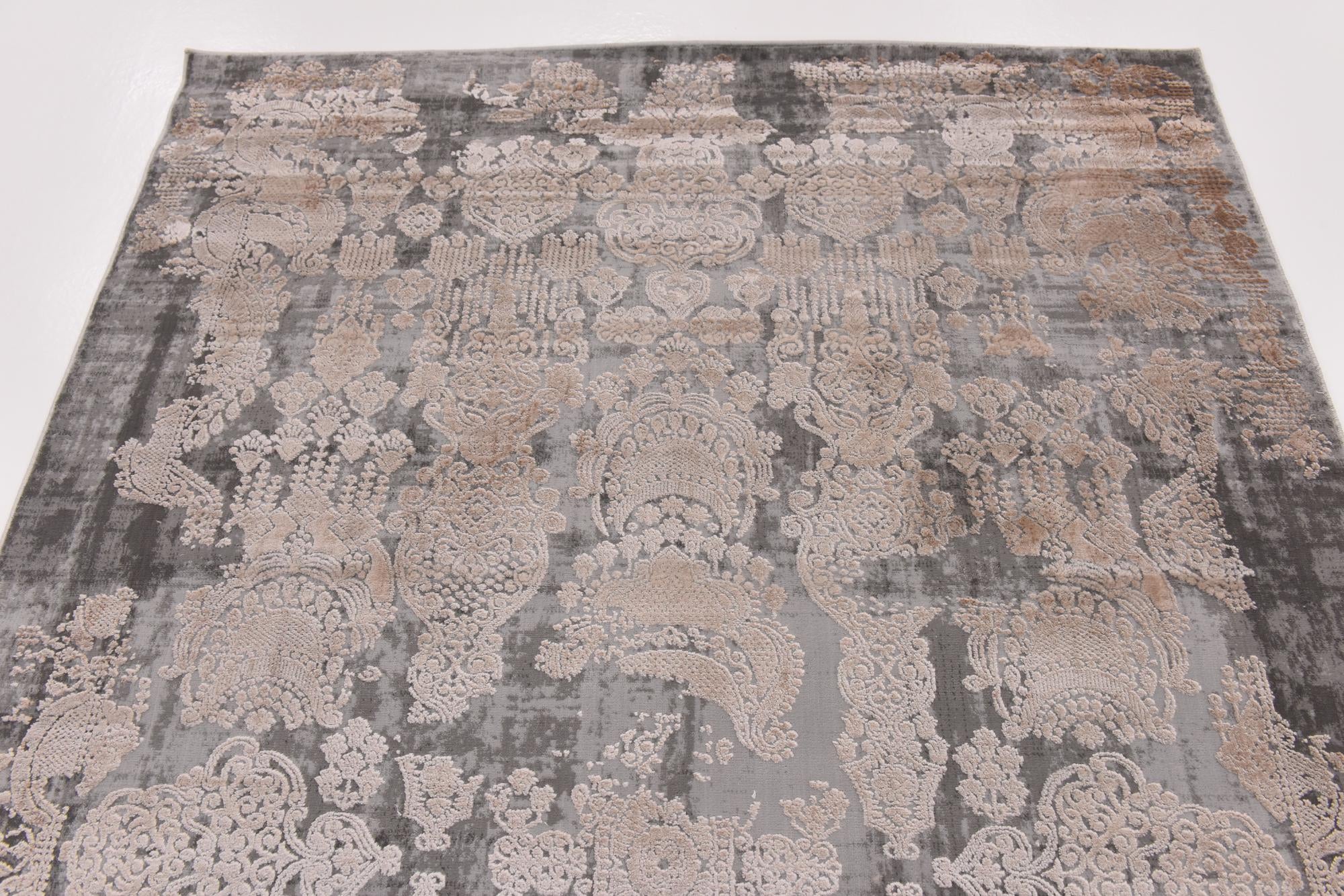 5' x 7' 8 New Vintage Rug