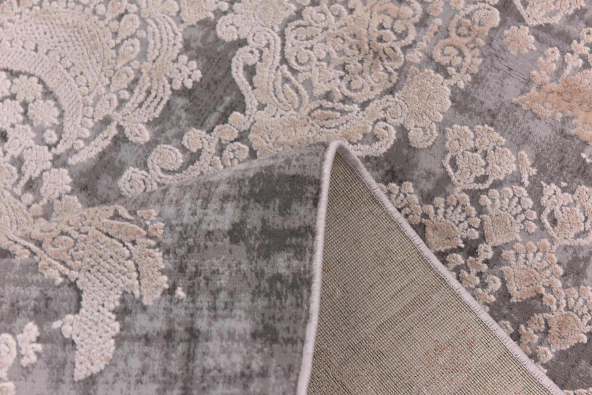 5' x 7' 8 New Vintage Rug