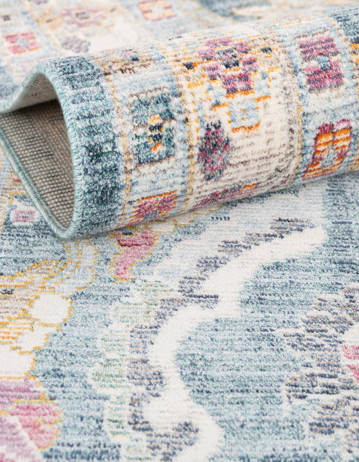 Detail image of 6' 7 x 9' 6 Noble Rug