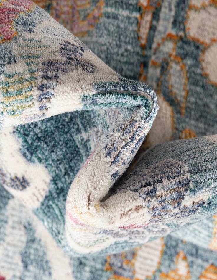 Detail image of 6' 7 x 9' 6 Noble Rug