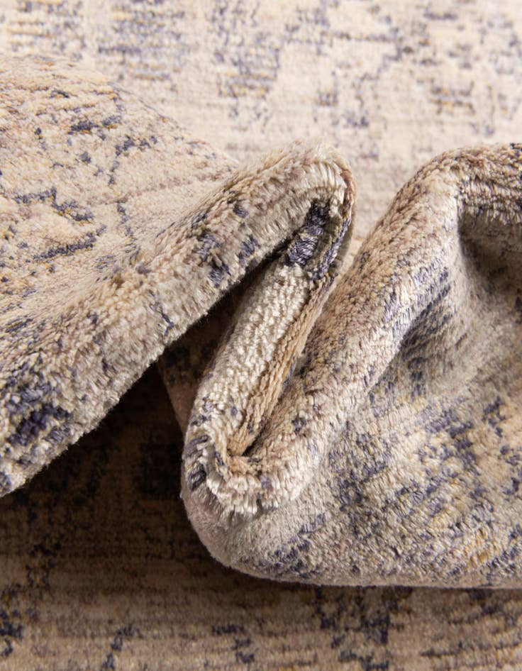 Detail image of 5' x 8' 2 Noble Rug