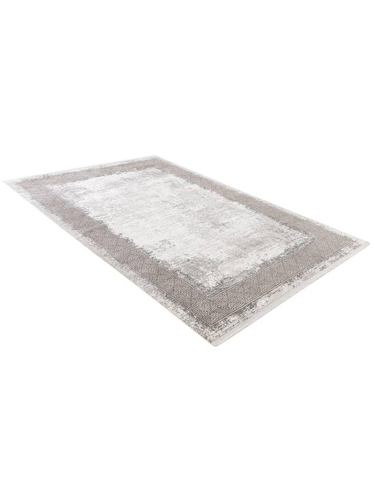 Detail image of 5' 2 x 7' 9 Oasis Rug