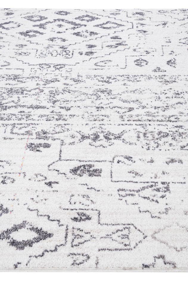 Detail image of 5' 3 x 7' 8 Oregon Rug