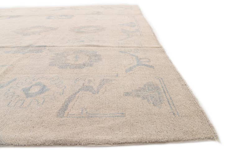 Detail image of 9' x 11' 4 Hand Knotted Oushak Wool Rug