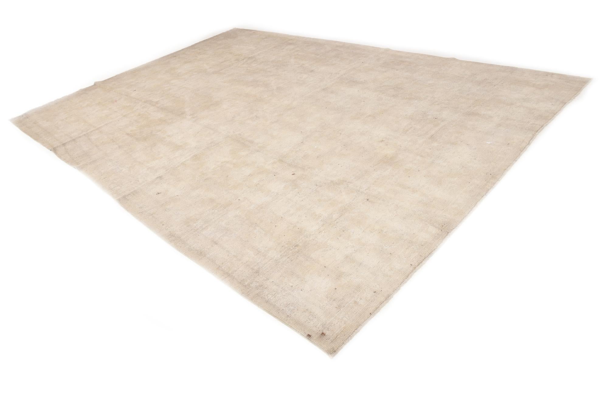 9' 10 x 14' Hand Knotted Oushak Wool Rug