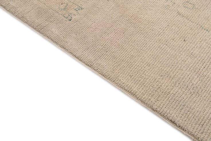 Detail image of 9' 10 x 13' 4 Hand Knotted Oushak Wool Rug