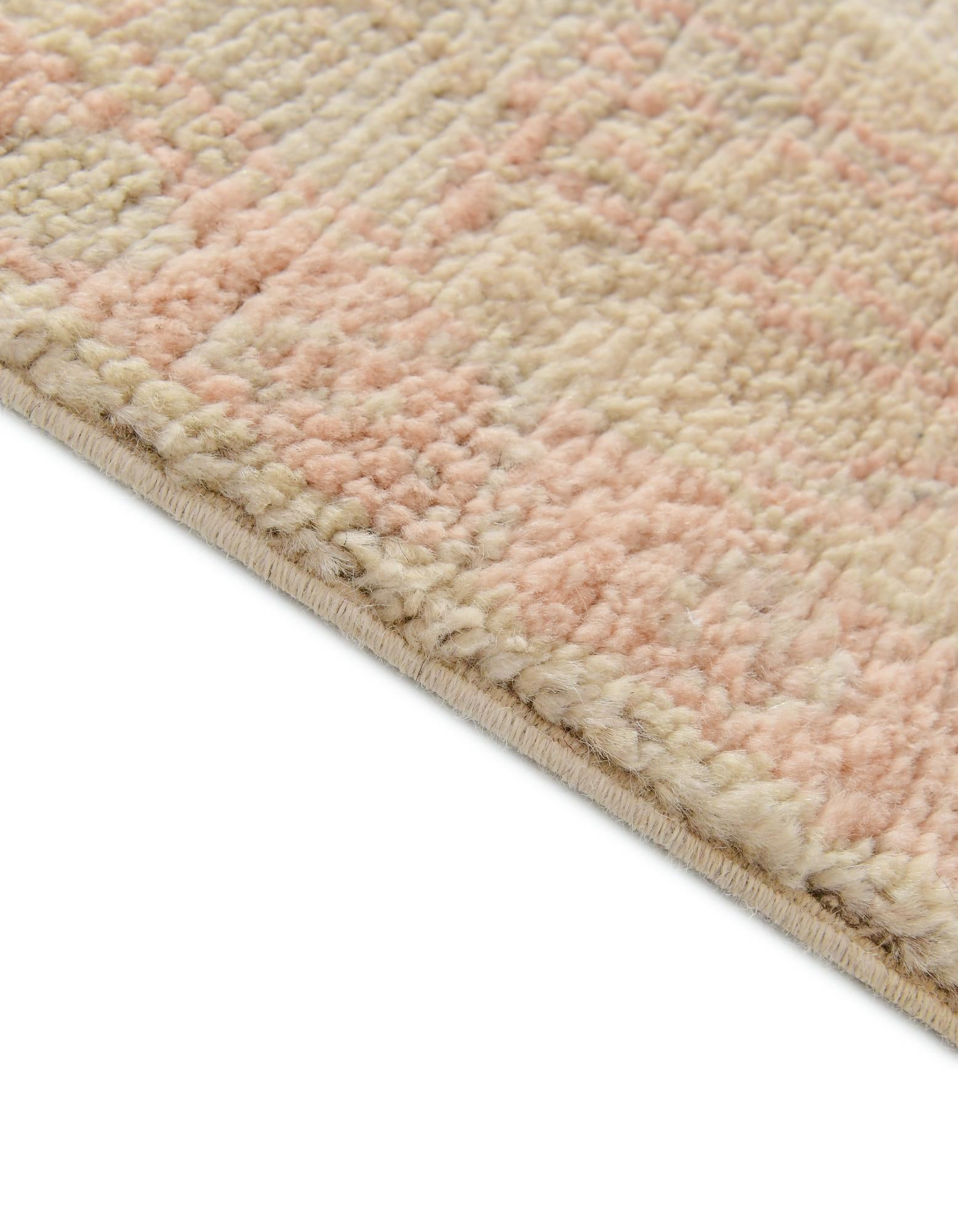 4' x 6' 2 Hand Knotted Oushak Wool Rug
