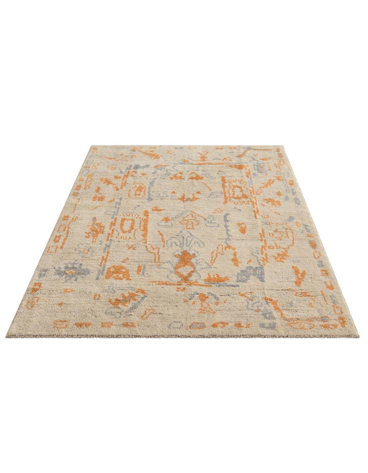 Detail image of 4' 1 x 6' 1 Oushak Wool Rug