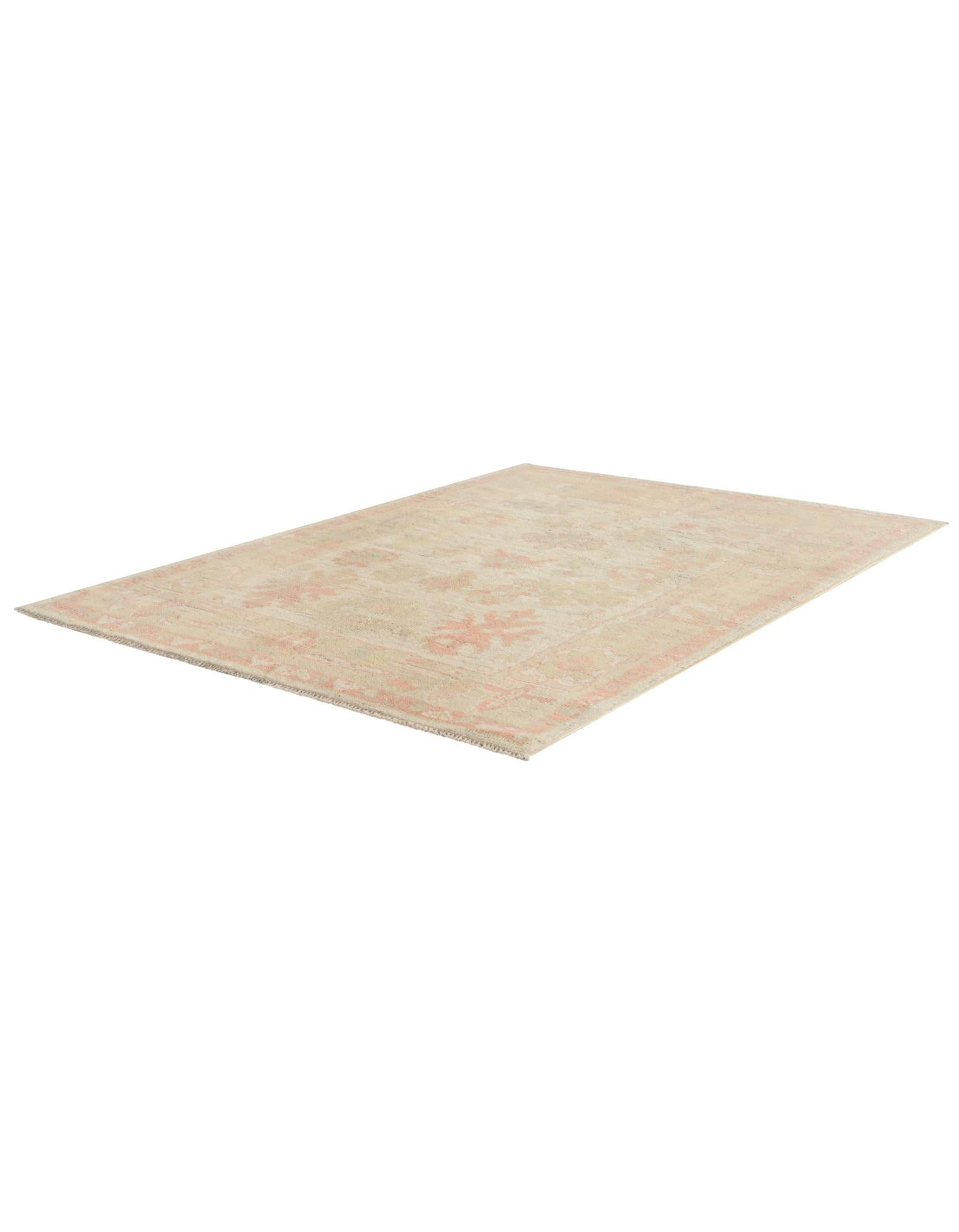 4' 4 x 6' 3 Hand Knotted Oushak Wool Rug
