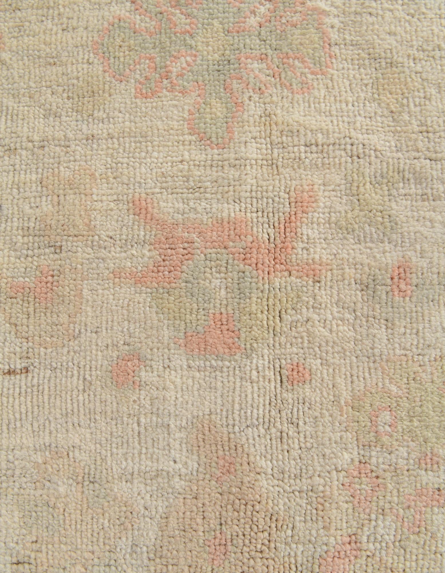 4' 4 x 6' 3 Hand Knotted Oushak Wool Rug