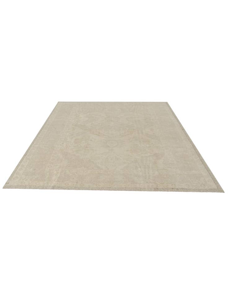 Detail image of 8' 3 x 10' 3 Hand Knotted Oushak Wool Rug