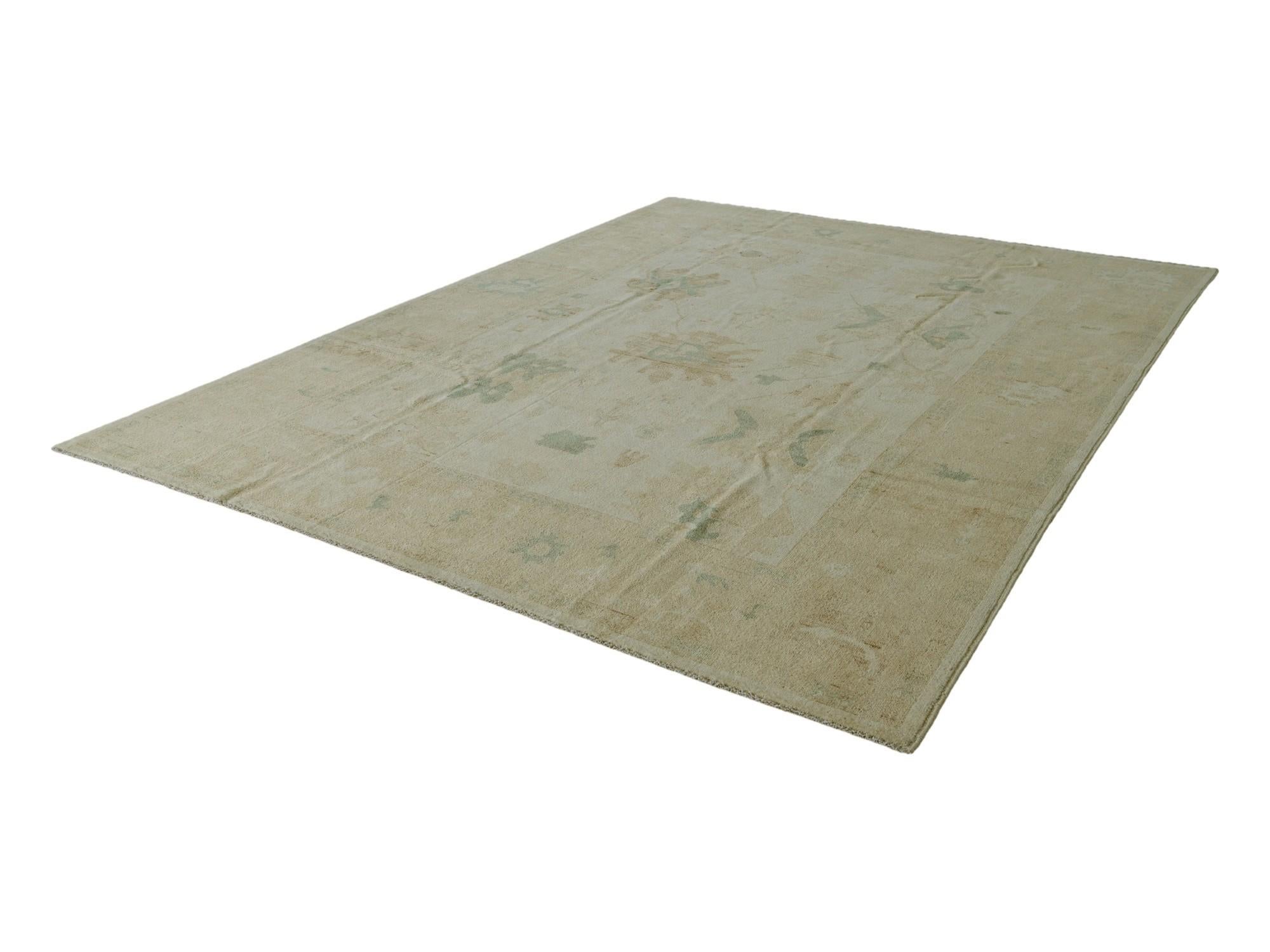 9' 1 x 12' Hand Knotted Oushak Wool Rug