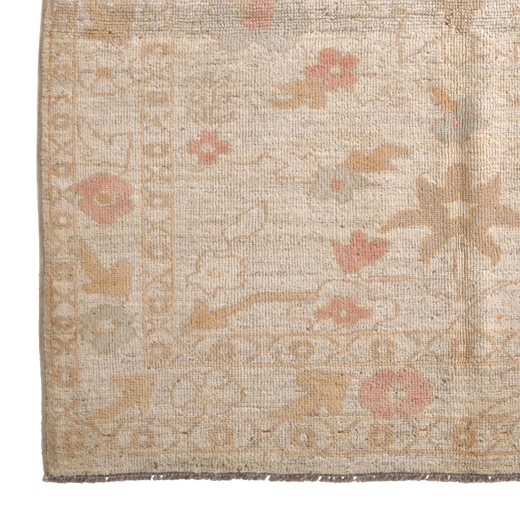 5' 2 x 6' 7 Hand Knotted Oushak Wool Rug