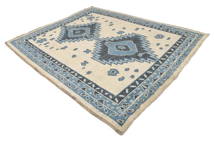 Detail image of 8' x 9' 9 Hand Knotted Oushak Wool Rug