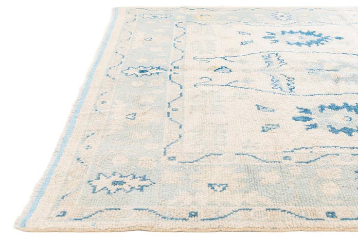 Detail image of 7' 8 x 9' 10 Hand Knotted Oushak Wool Rug