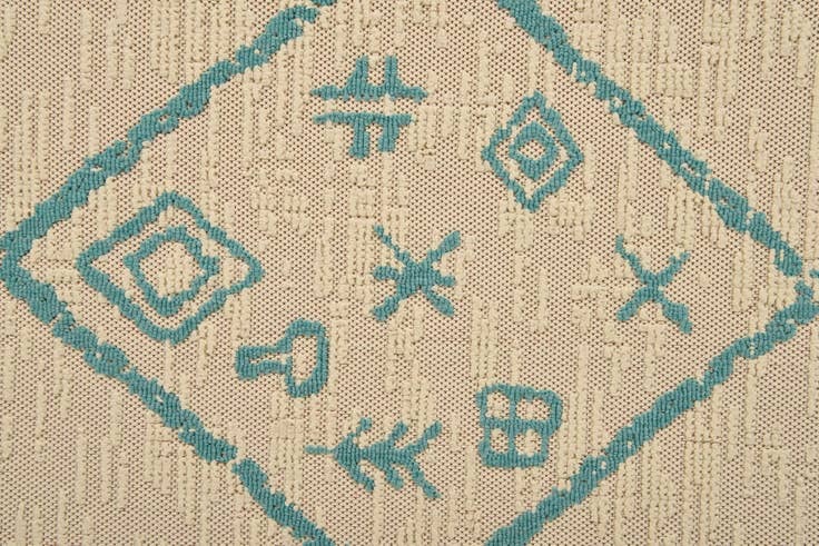Detail image of 5' x 7' 7 Easy-Clean Bohemian Indoor / Outdoor Rug