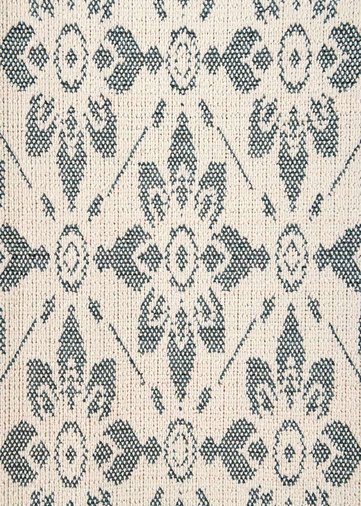 5' 3 x 7' 7 Easy-Clean Botanical Indoor / Outdoor Rug