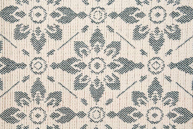 Detail image of 5' 3 x 7' 7 Easy-Clean Botanical Indoor / Outdoor Rug