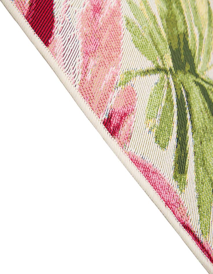 Detail image of 5' 2 x 7' 8 Easy-Clean Botanical Indoor / Outdoor Rug