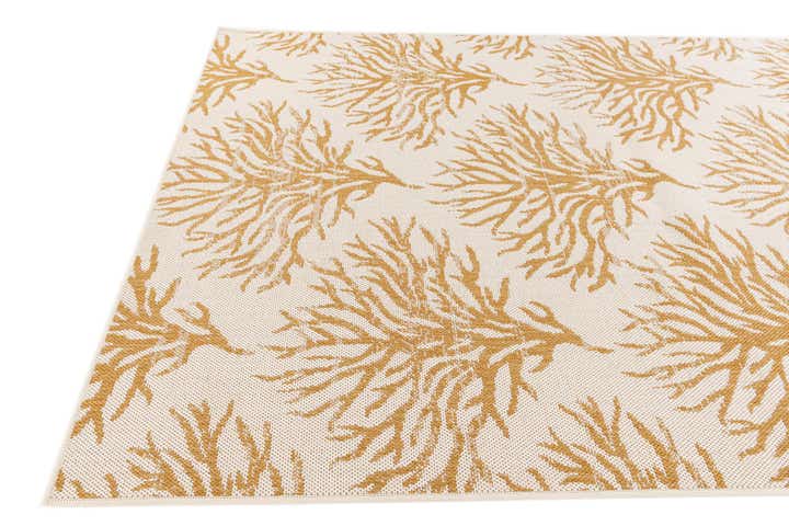 5' 3 x 7' 8 Easy-Clean Botanical Indoor / Outdoor Rug