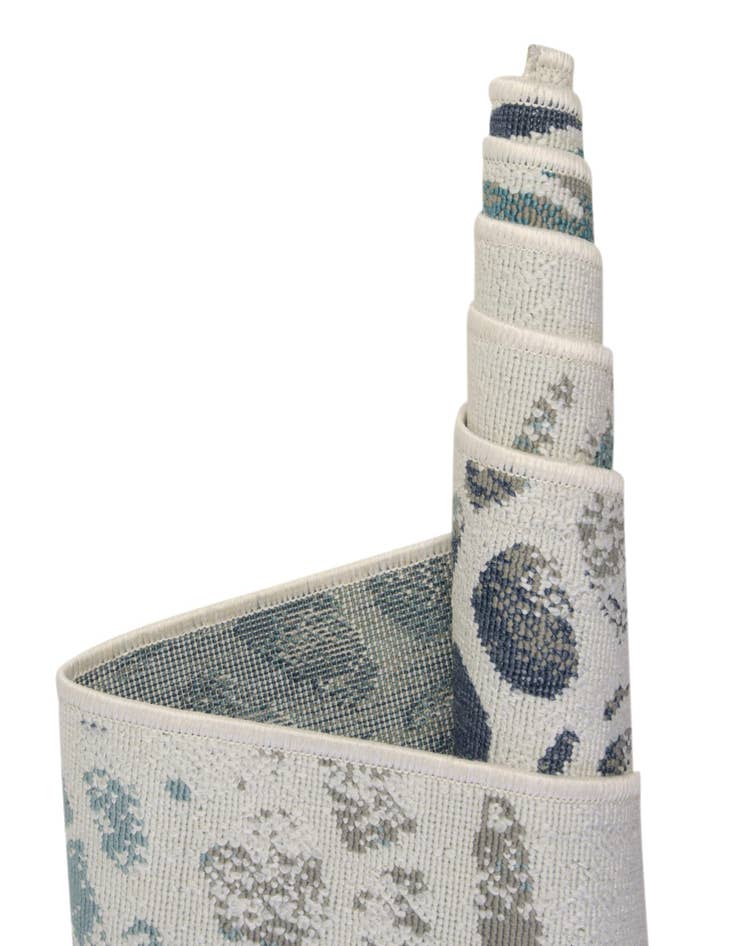 Detail image of 6' x 9' Easy-Clean Coastal Indoor / Outdoor Rug